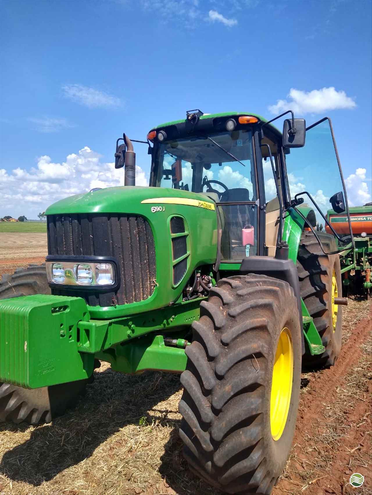 TRATOR JOHN DEERE JOHN DEERE 6190J Tração 4x4 Luizinho Tratores ITUVERAVA SÃO PAULO SP